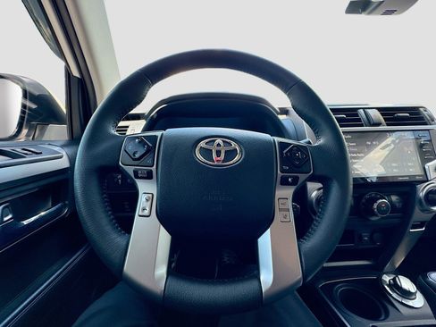 Used 2022 Toyota 4Runner TRD Sport w/ Technology Package AWD/4WD image 22