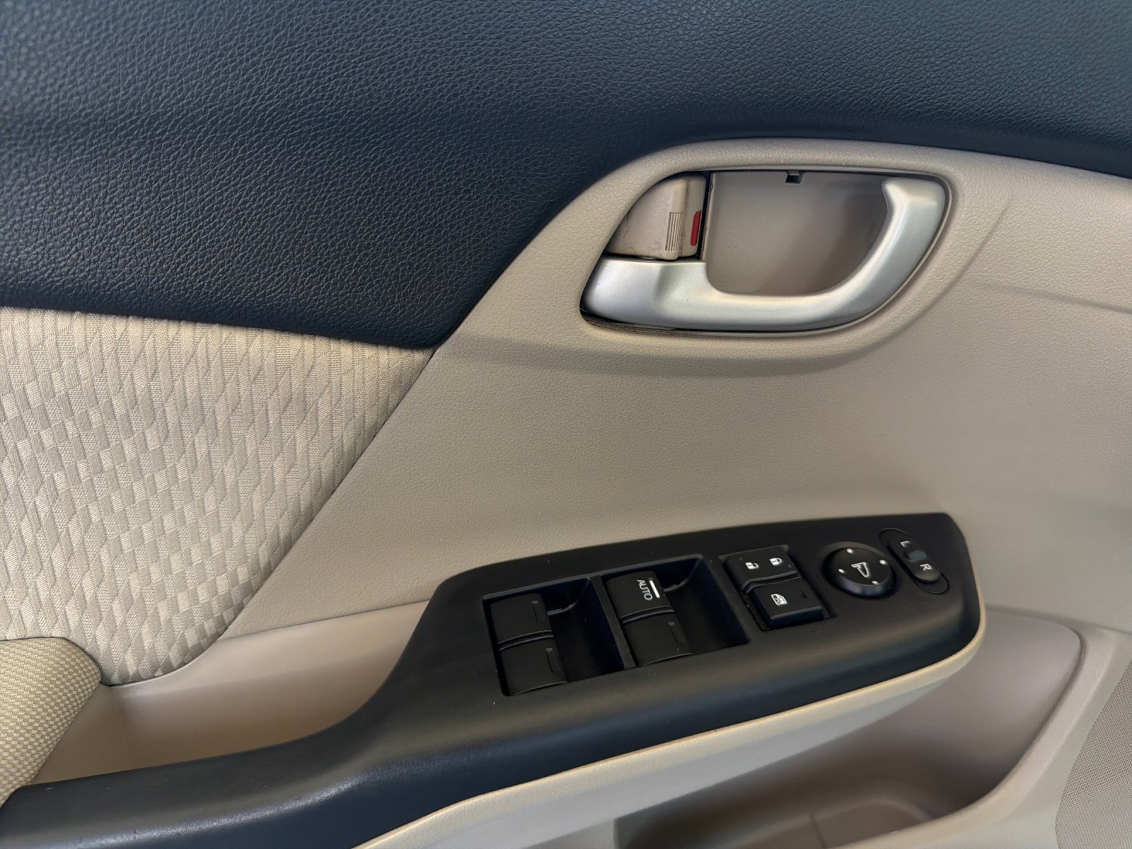 Used 2014 Honda Civic LX image 10