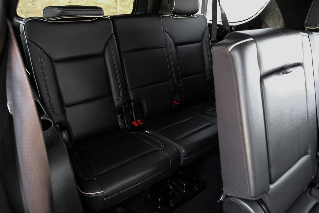 Used 2022 GMC Yukon XL SLT AWD/4WD image 44