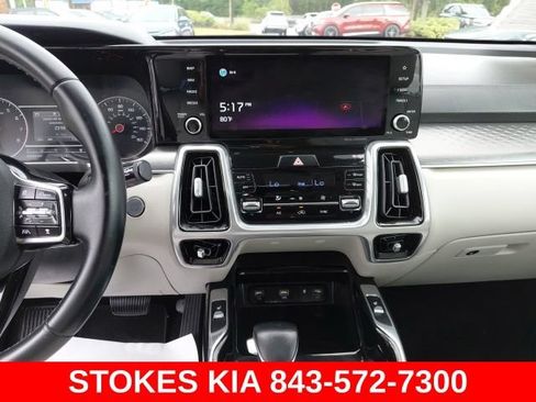 Used 2021 Kia Sorento SX FWD image 12