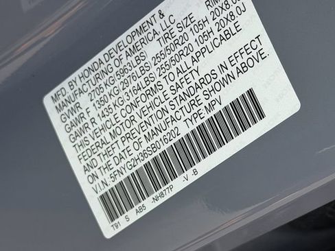 Used 2025 Honda Pilot Sport image 9