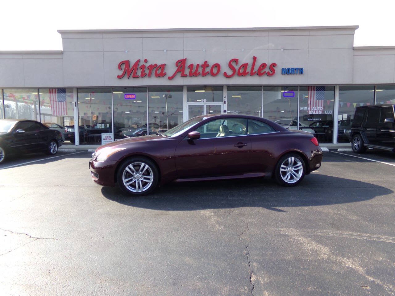 Used 2010 INFINITI G37 Convertible w/ Premium Pkg RWD image 2