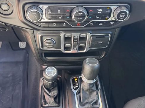 Used 2020 Jeep Gladiator Sport w/ Quick Order Package 24S image 13