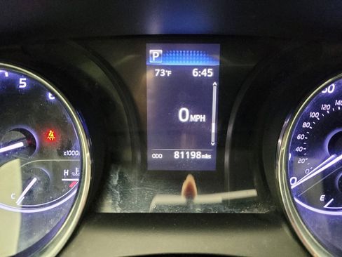Used 2019 Toyota Camry LE FWD image 23
