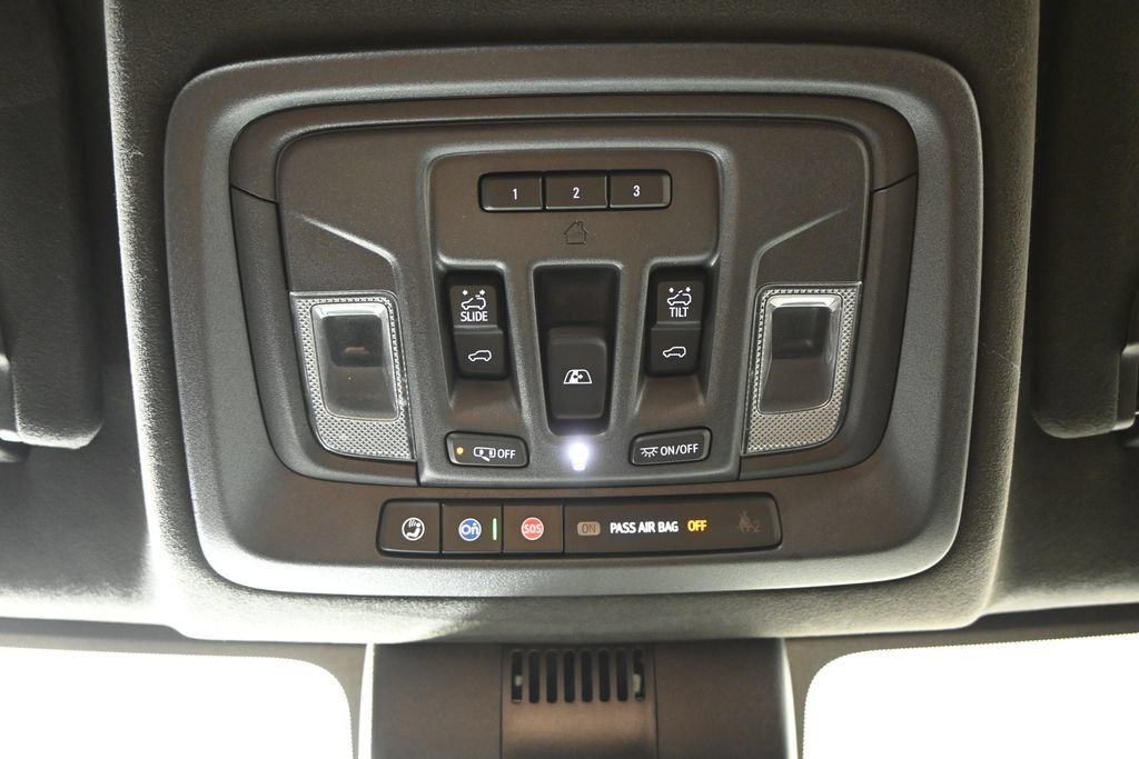 Used 2025 GMC Sierra 3500 Denali Ultimate AWD/4WD image 34