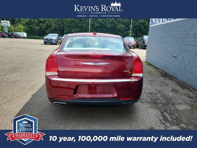 Used 2015 Chrysler 300 C w/ Light Group AWD/4WD image 7