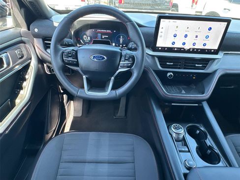 Used 2025 Ford Explorer ST-Line w/ Premium Package RWD image 22