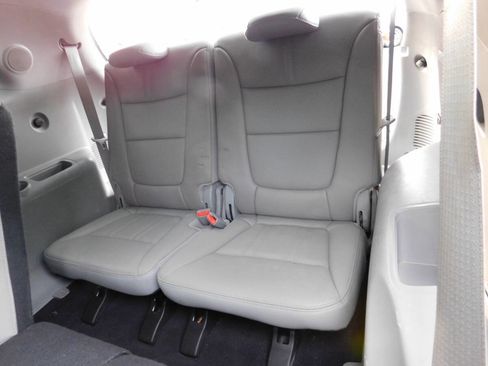 Used 2014 Kia Sorento SX w/ 3rd Row Package image 7