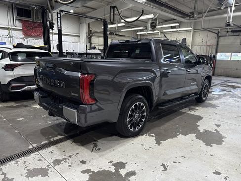 Used 2024 Toyota Tundra Limited AWD/4WD image 10