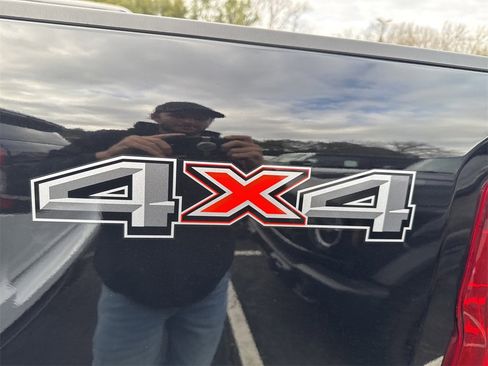 Used 2025 Ford F350 Platinum image 17