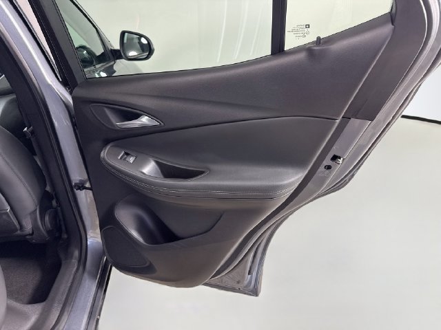 Used 2020 Buick Encore GX Essence w/ Experience Buick Package AWD/4WD image 27
