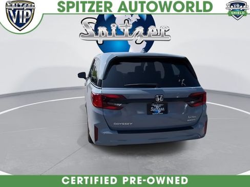 Used 2025 Honda Odyssey Touring image 9