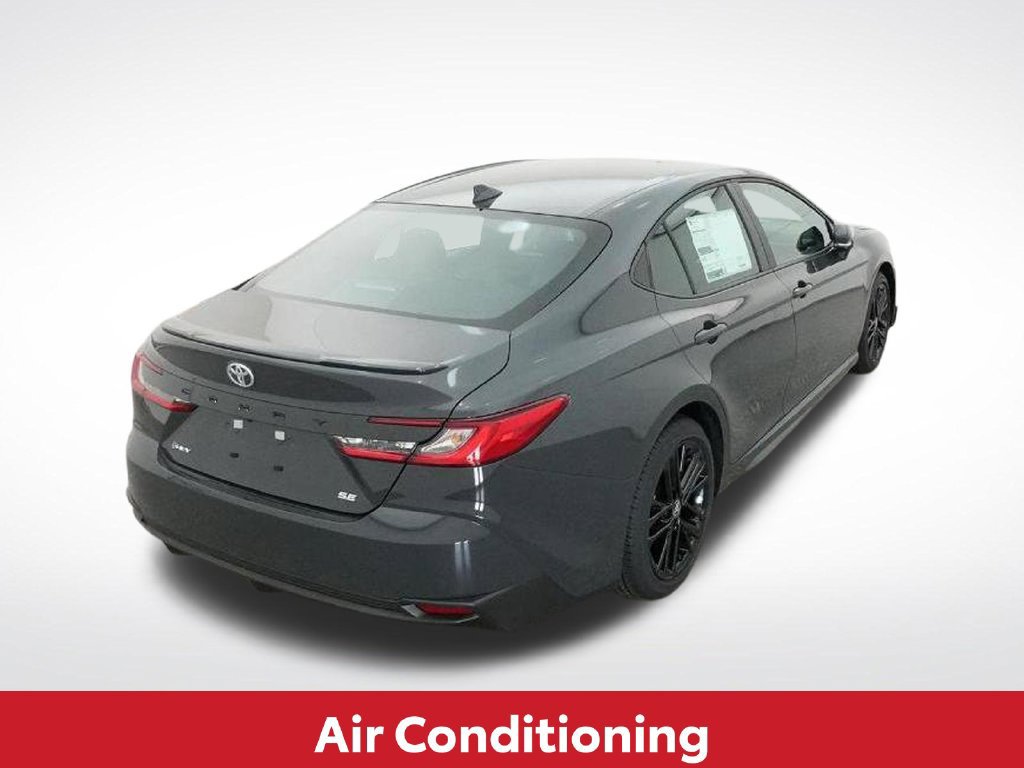 Used 2026 Toyota Camry SE FWD image 11