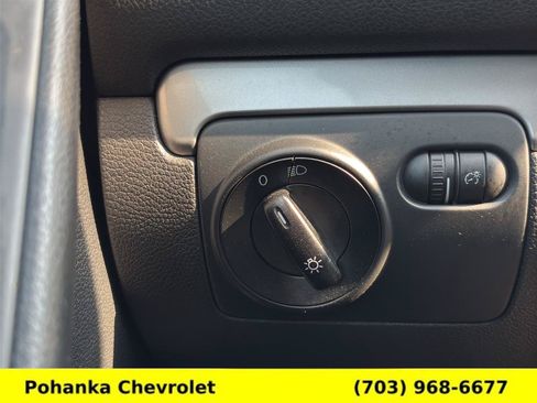 Used 2012 Volkswagen Golf 2-Door FWD image 12