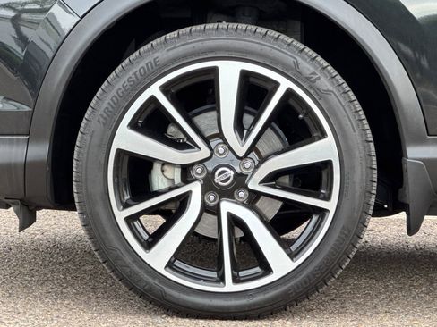 Used 2019 Nissan Rogue Sport SL image 26