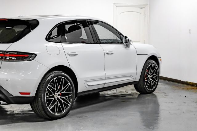 Used 2022 Porsche Macan S AWD/4WD image 14