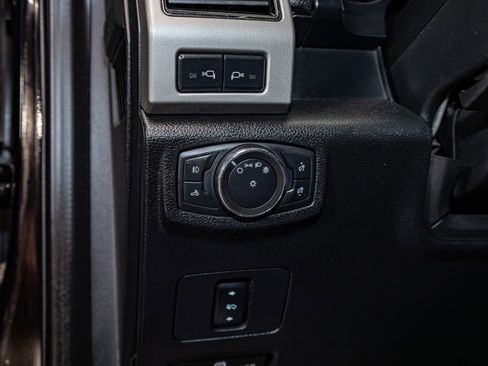 Used 2020 Ford F250 Lariat w/ Lariat Value Package AWD/4WD image 20