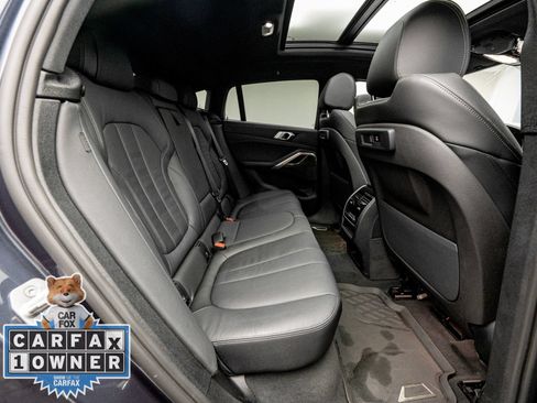 Used 2022 BMW X6 xDrive40i w/ M Sport Package AWD/4WD image 16