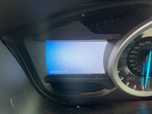 Used 2013 Ford Explorer XLT image 8