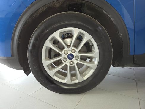 Used 2020 Ford Escape SE FWD image 12