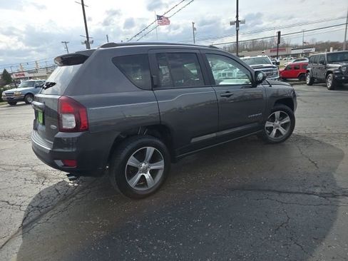 Used 2016 Jeep Compass High Altitude AWD/4WD image 8