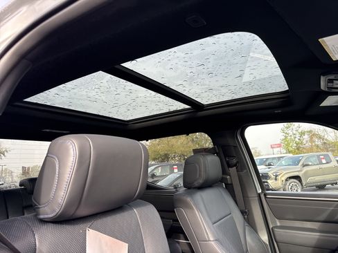 New 2025 Toyota Tundra Platinum image 37