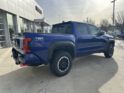 Used 2025 Toyota Tacoma TRD Off-Road w/ TRD Off Road Upgrade Package image 6