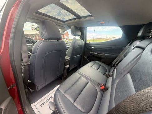 Used 2022 Chevrolet Bolt EUV Premier w/ Sun & Sound Package FWD image 22