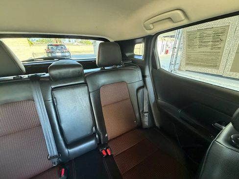 Used 2026 Nissan Kicks SR FWD image 34
