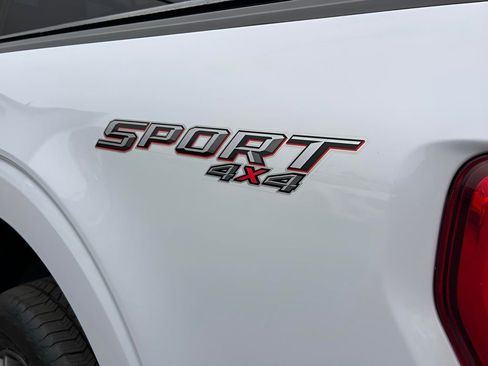 Used 2022 Ford F150 Lariat w/ Equipment Group 502A High AWD/4WD image 8