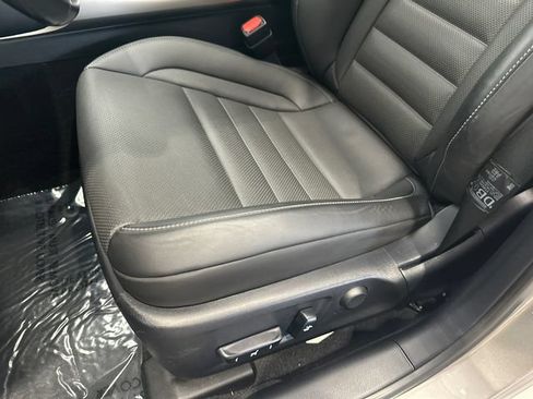 Used 2016 Lexus IS 350 RWD image 17