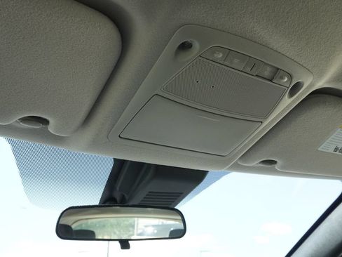 Used 2025 Nissan Leaf S FWD image 16