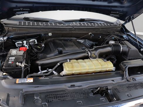 Used 2020 Ford Expedition XLT AWD/4WD image 46