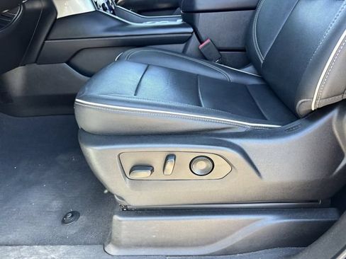 Used 2022 Chevrolet Tahoe Premier AWD/4WD image 19