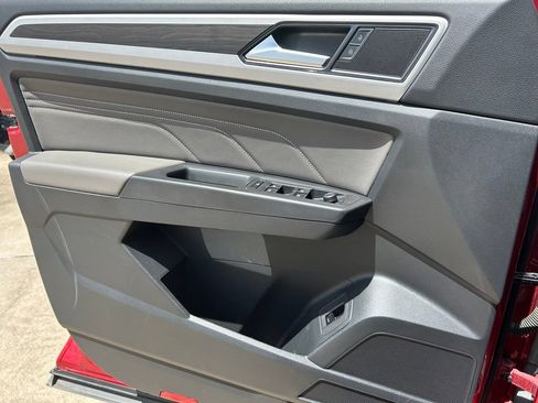 Certified 2023 Volkswagen Atlas SE FWD image 18