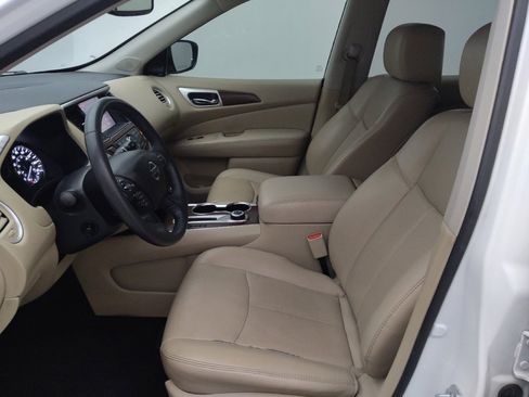 Used 2017 Nissan Pathfinder Platinum w/ Family Entertainment Package AWD/4WD image 17