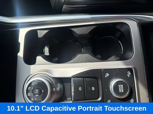 Used 2020 Ford Explorer Platinum w/ Premium Technology Package AWD/4WD image 21