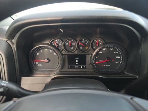 Used 2020 Chevrolet Silverado 1500 Custom w/ Custom Value Package image 13