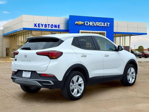 Used 2025 Buick Encore GX Preferred AWD/4WD image 7