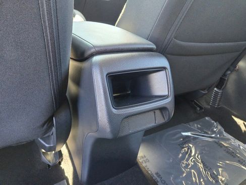 Used 2024 Honda HR-V LX image 13