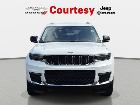 Certified 2023 Jeep Grand Cherokee L Limited AWD/4WD image 8