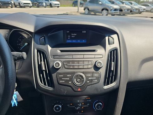 Used 2016 Ford Focus SE FWD image 15