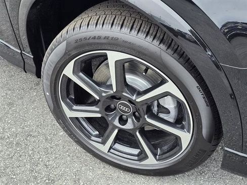 New 2025 Audi Q3 2.0T Premium Plus image 33