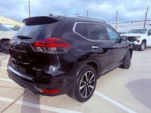 Used 2019 Nissan Rogue SL w/ Premium Package AWD/4WD image 6