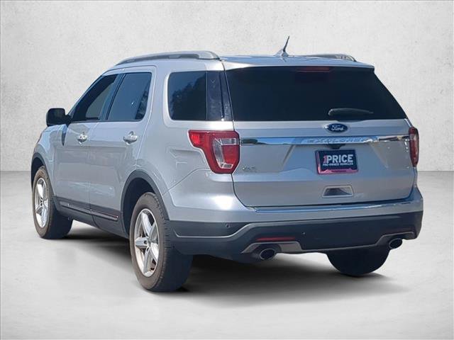 Used 2018 Ford Explorer XLT w/ Equipment Group 201A FWD image 8