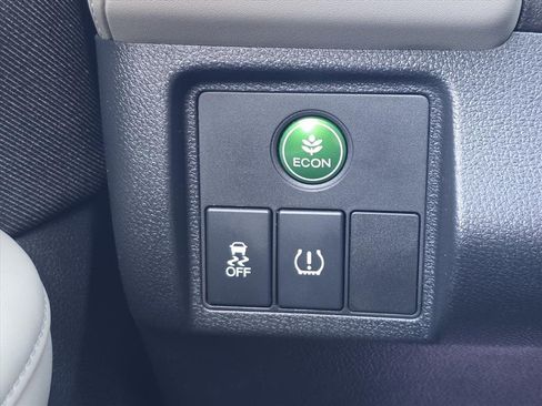 Used 2021 Honda HR-V LX image 18