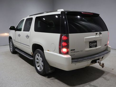 Used 2011 GMC Yukon XL Denali AWD/4WD image 6
