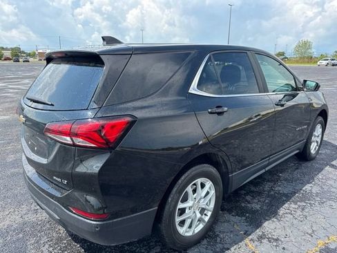 Used 2023 Chevrolet Equinox LT w/ Driver Convenience Package AWD/4WD image 4