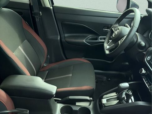 Used 2024 Nissan Versa SR w/ Trunk Package image 8