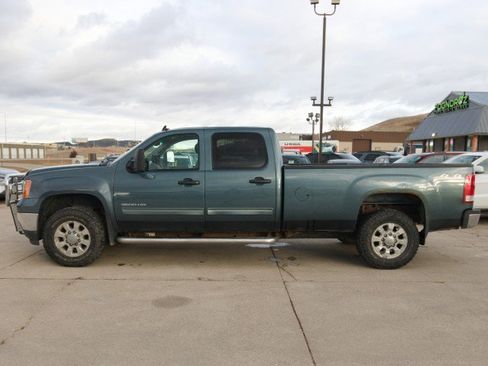 Used 2011 GMC Sierra 3500 SLE w/ SLE Preferred Package image 3